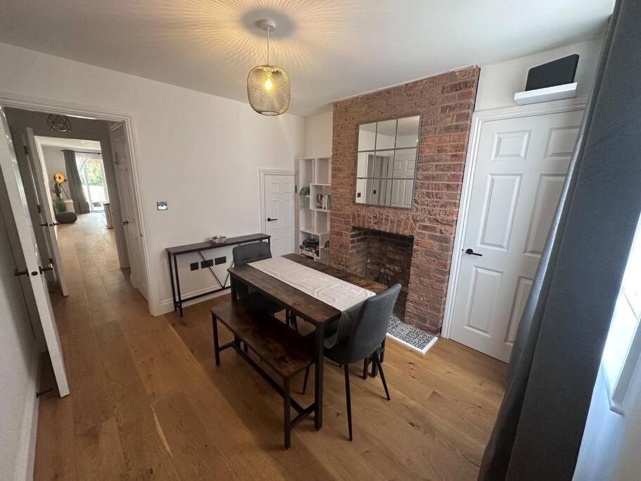 Riverside 3 Bed House Villa Winchester Exterior photo